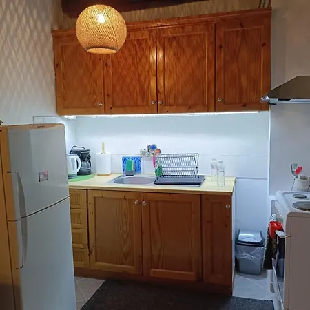 Aπανεμα ανδ συγγρου 34 Semesterbostad Galaxídhion